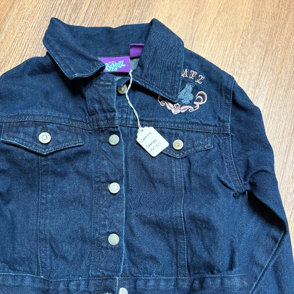 Bratz girls denim jacket with pink accents six 7/8